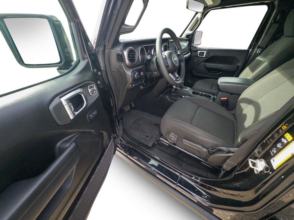 Used 2023 Jeep Wrangler Willys 4xe w/ Sun & Screen Package image 11