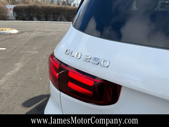 New 2026 Mercedes-Benz GLB 250 4MATIC image 8