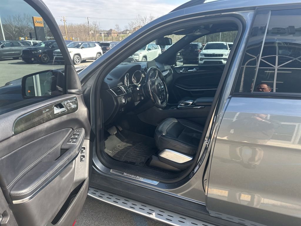Used 2019 Mercedes-Benz GLS 550 4MATIC image 7