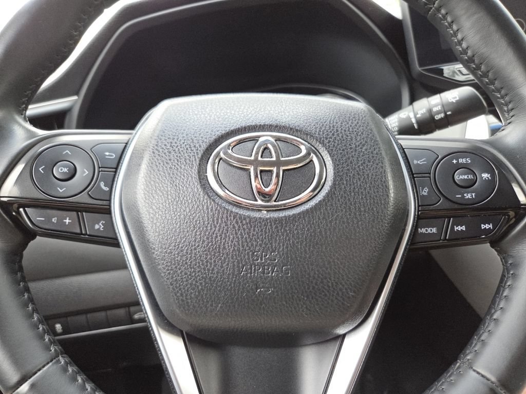 Used 2024 Toyota Venza XLE AWD/4WD image 32