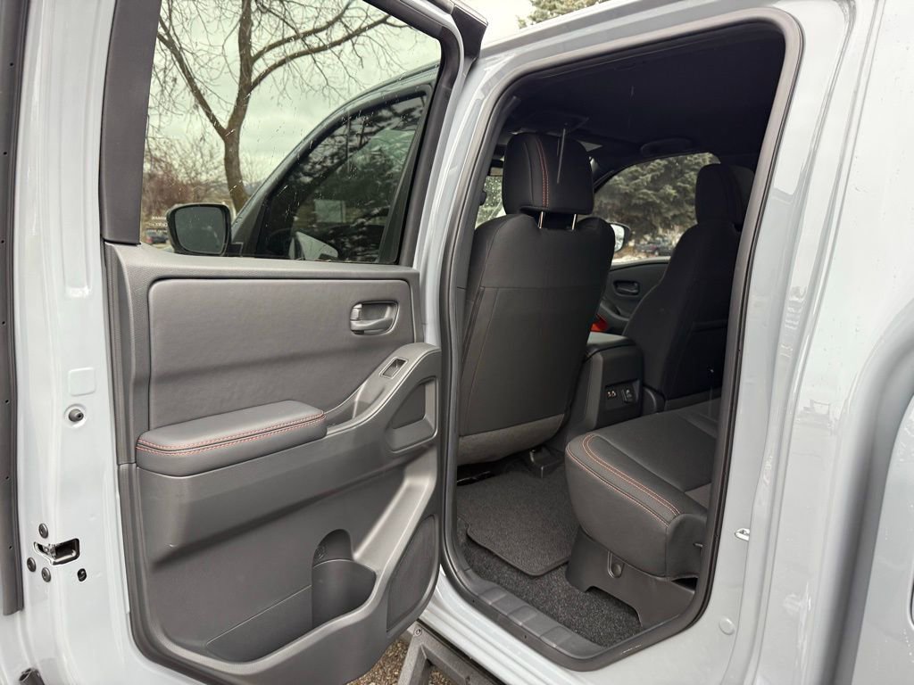 New 2026 Nissan Frontier PRO-4X w/ Pro-4x Convenience Package image 18