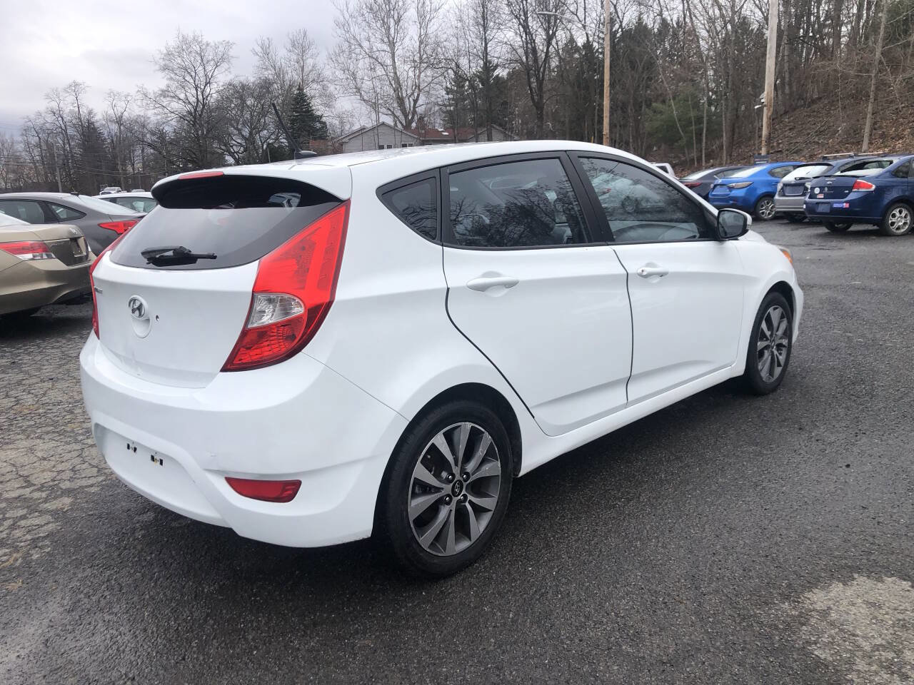 Used 2015 Hyundai Accent Sport image 7