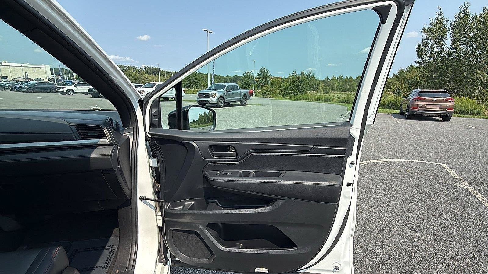 Used 2023 Honda Odyssey Sport image 18