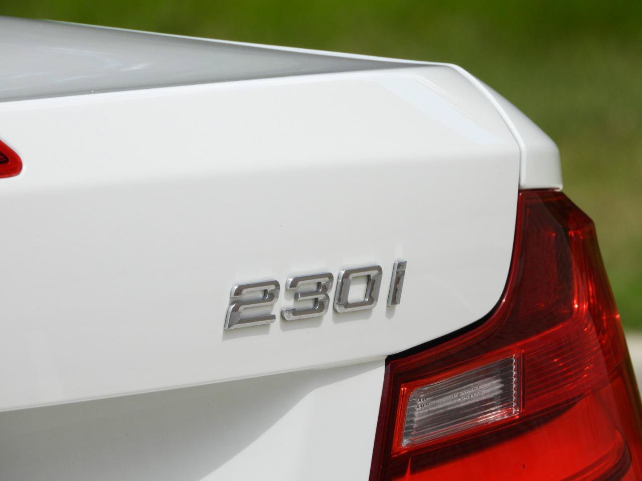 Used 2017 BMW 230i Convertible RWD image 11