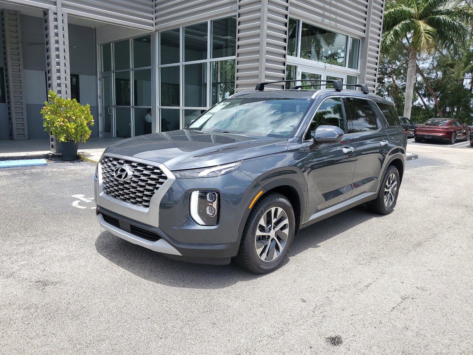 Used 2021 Hyundai Palisade SEL w/ Cargo Package image 3