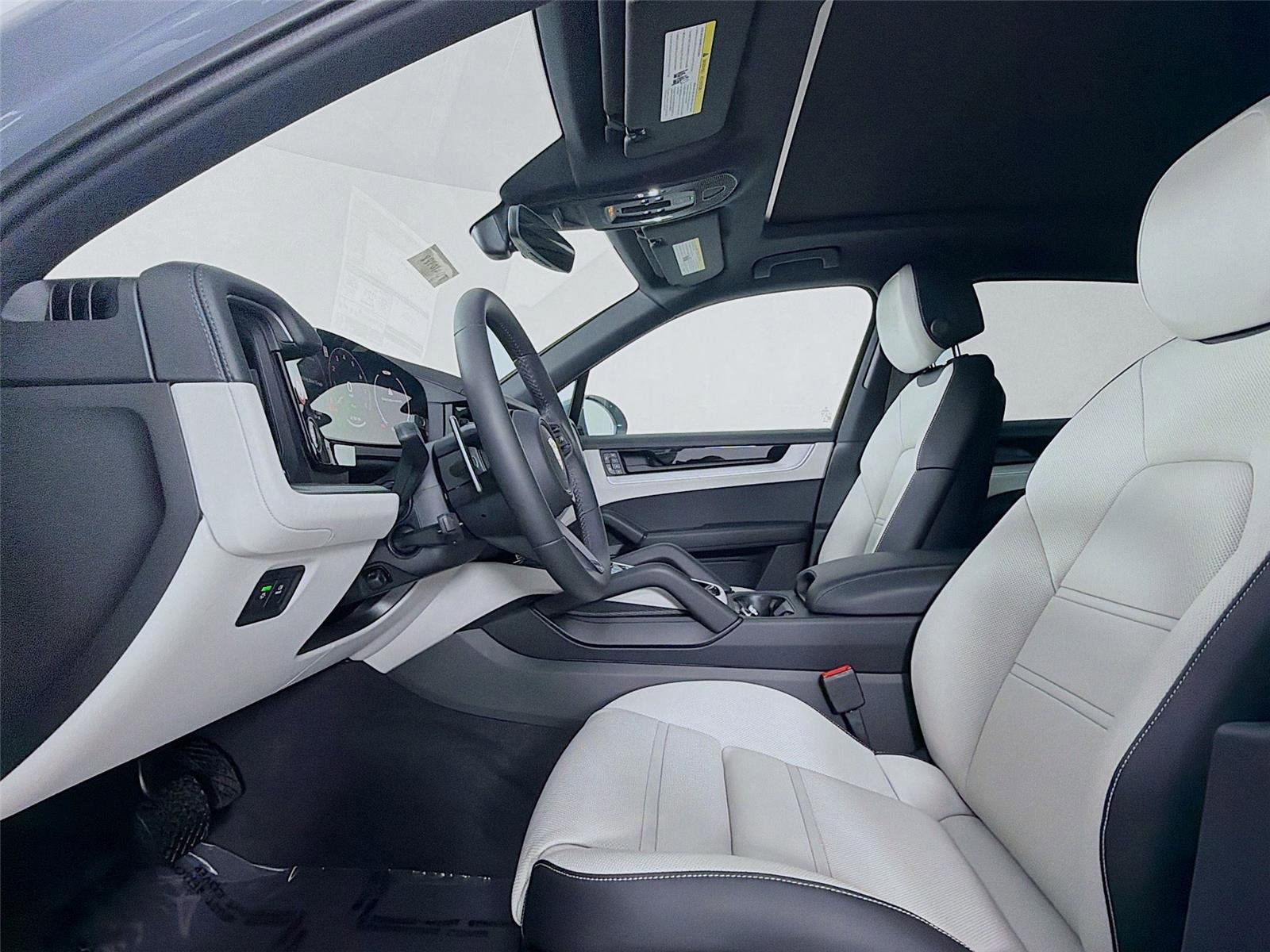 New 2026 Porsche Cayenne E-Hybrid image 5