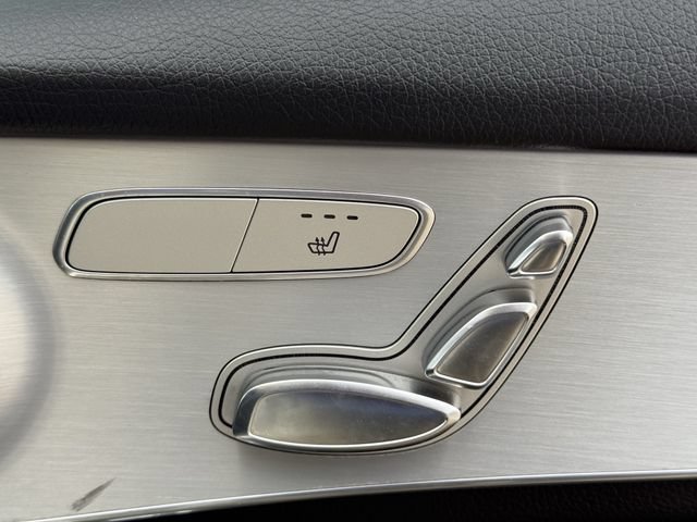 Used 2020 Mercedes-Benz GLC 300 image 27