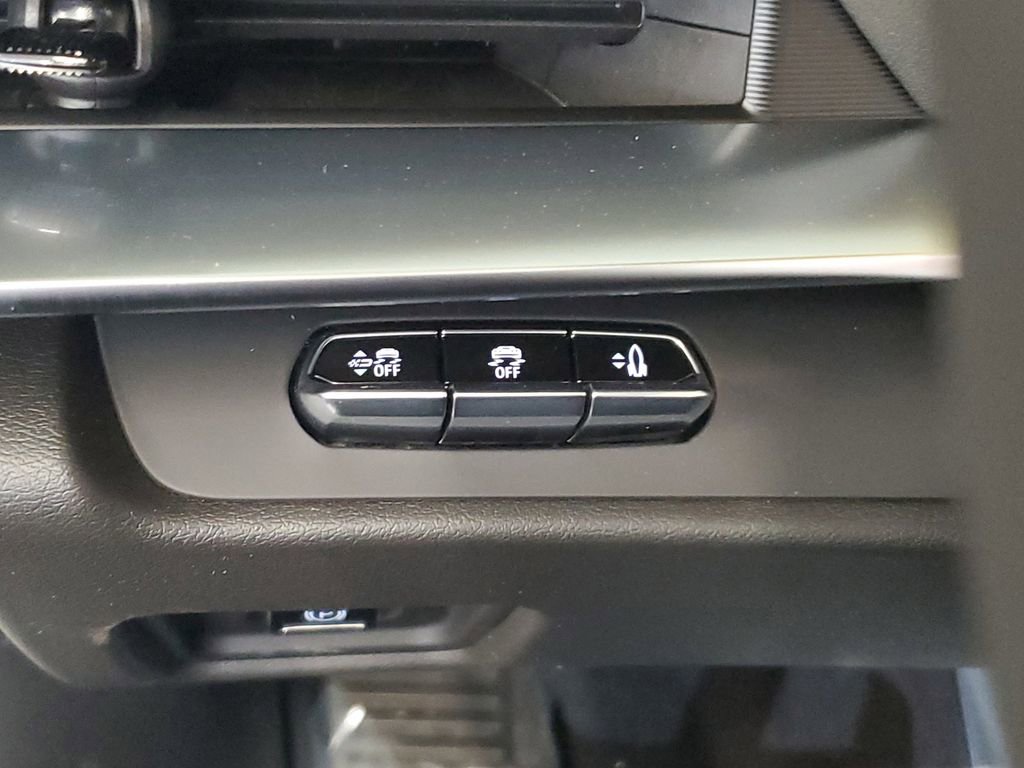 New 2026 Chevrolet Corvette Stingray Coupe w/ 1LT RWD image 19