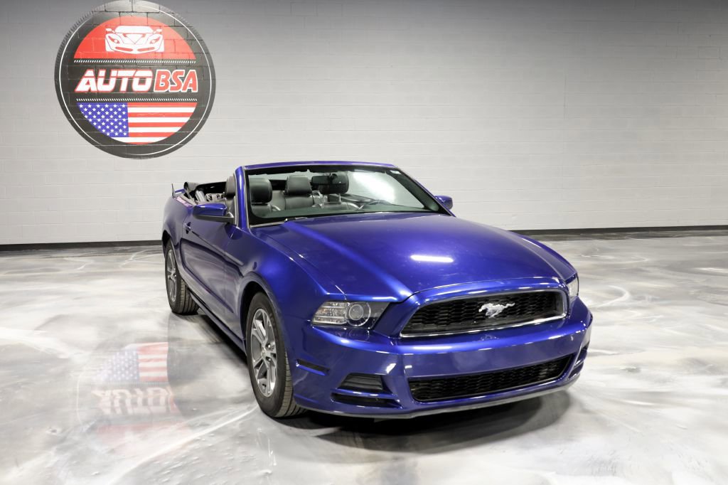 Used 2013 Ford Mustang Premium RWD image 1