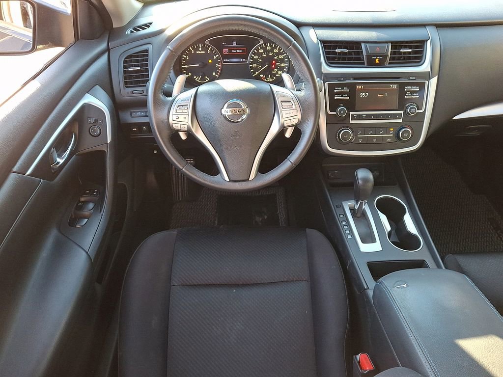 Used 2017 Nissan Altima 2.5 SR image 11