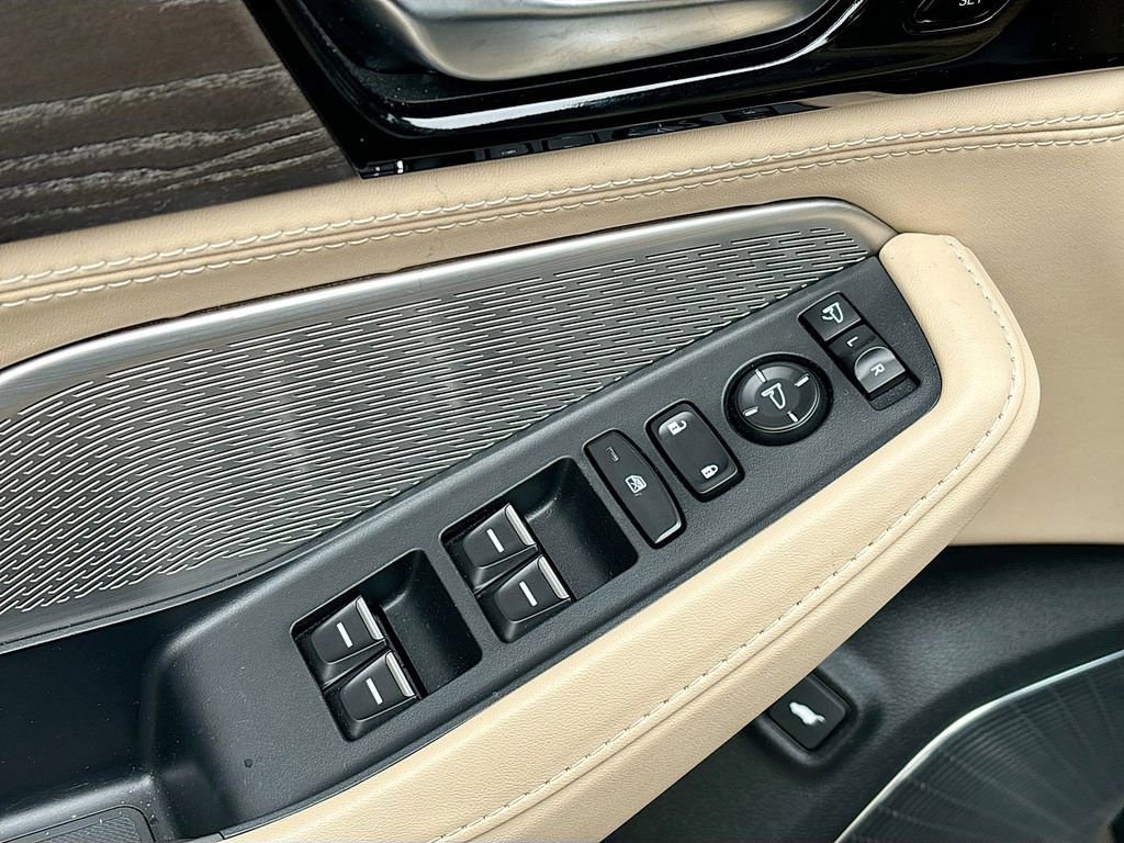 Used 2023 Acura MDX Advance image 18