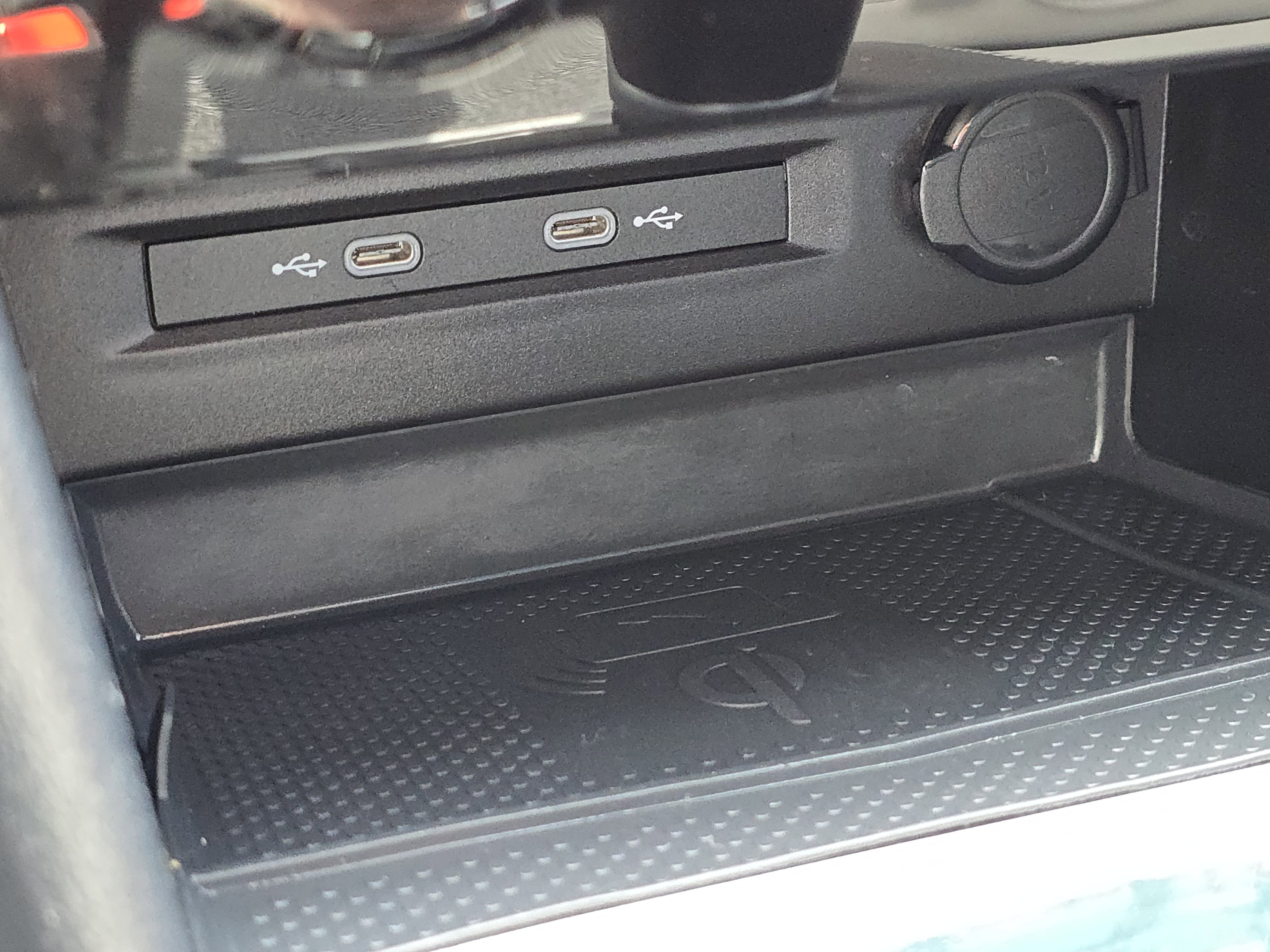 Certified 2023 Volkswagen Taos SE w/ Panoramic Sunroof Package image 27