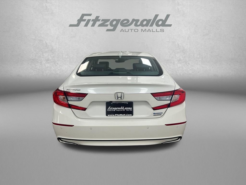 Used 2019 Honda Accord Touring image 4