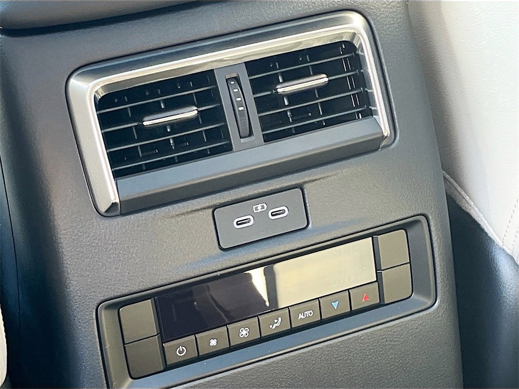 Certified 2025 MAZDA CX-90 Plug-In Hybrid w/Premium Sport image 26