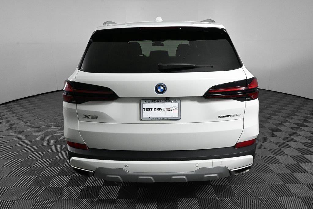 Used 2025 BMW X5 xDrive50e AWD/4WD image 27