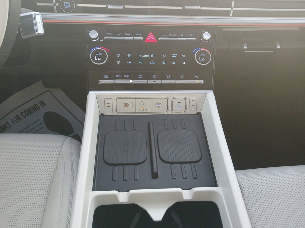 Used 2024 Hyundai Santa Fe Calligraphy image 13