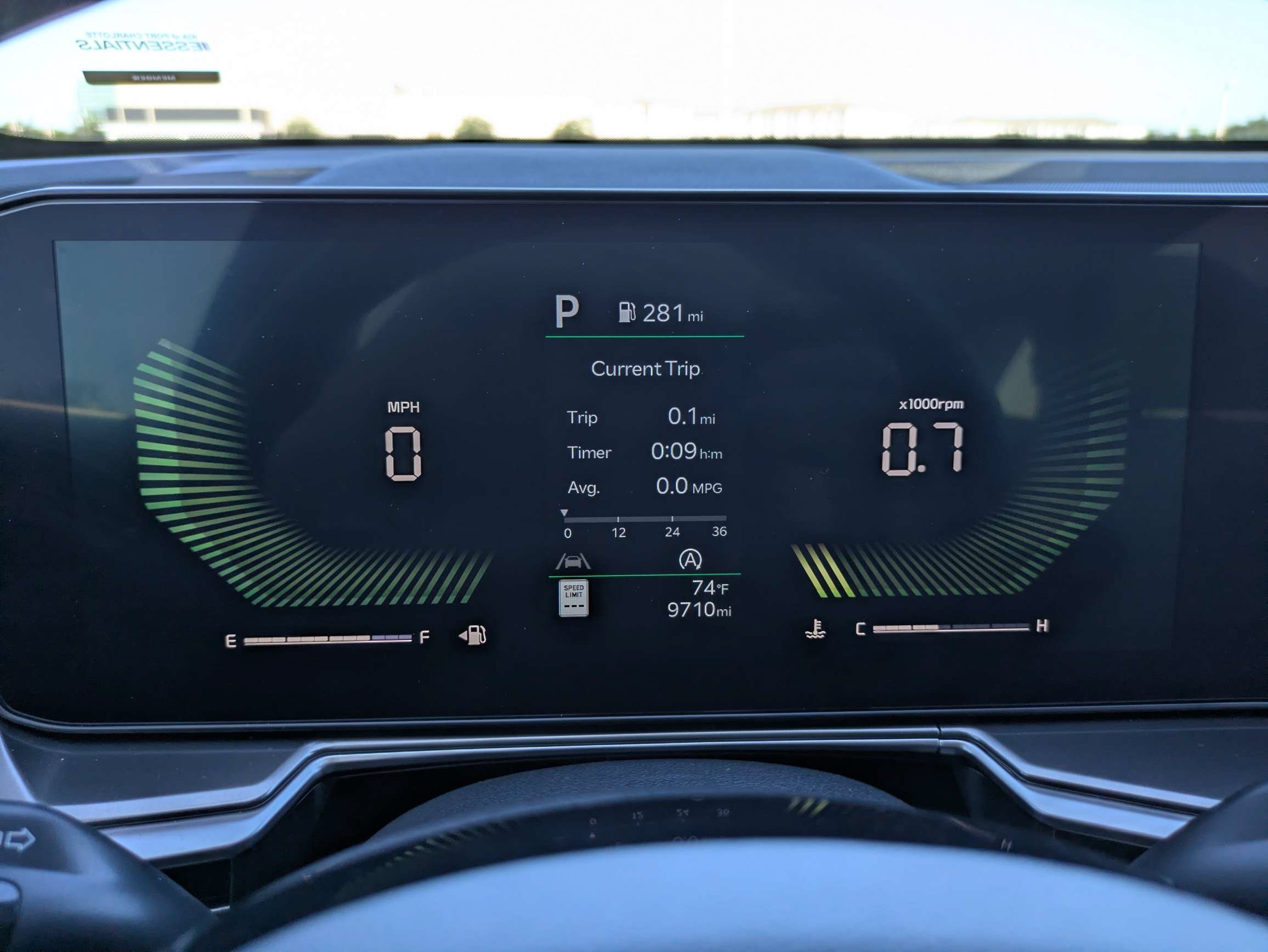 Certified 2025 Kia Sorento S FWD image 28