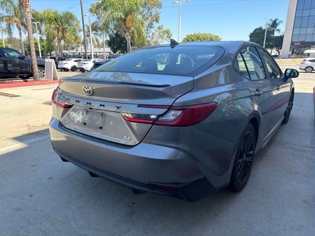 Used 2025 Toyota Camry SE FWD image 7