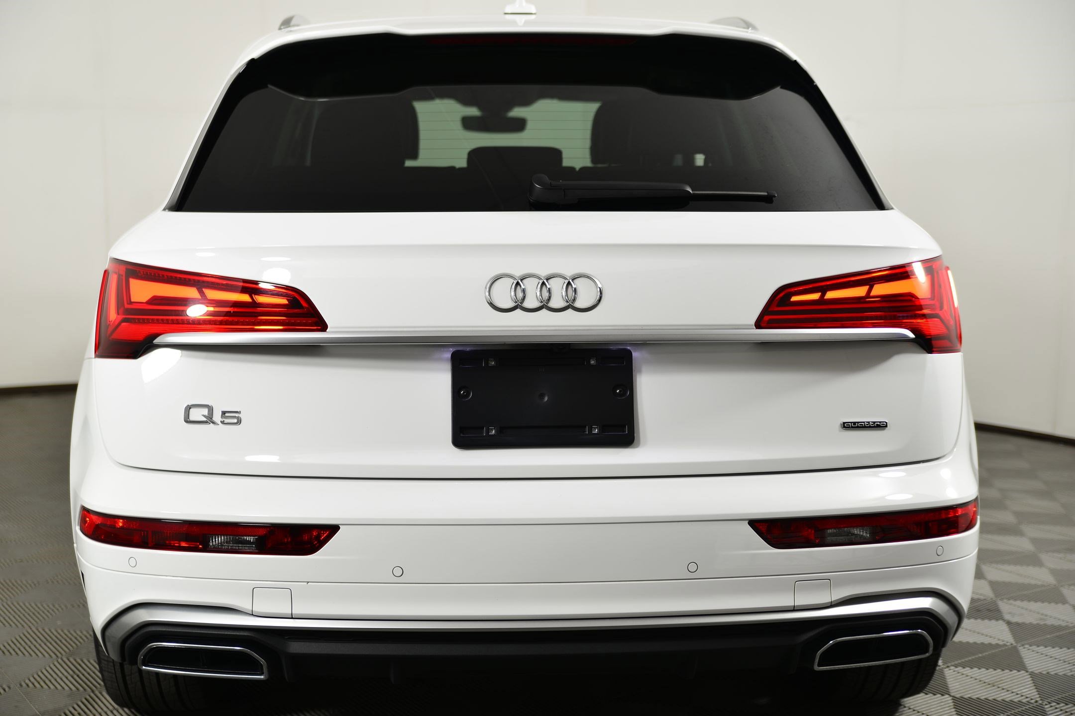 Certified 2022 Audi Q5 e Premium w/ Convenience Package image 8