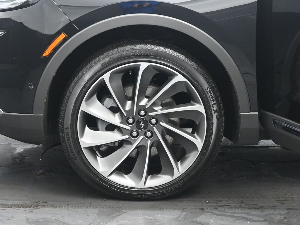 Used 2022 Lincoln Nautilus Reserve w/ Equipment Group 202A image 37