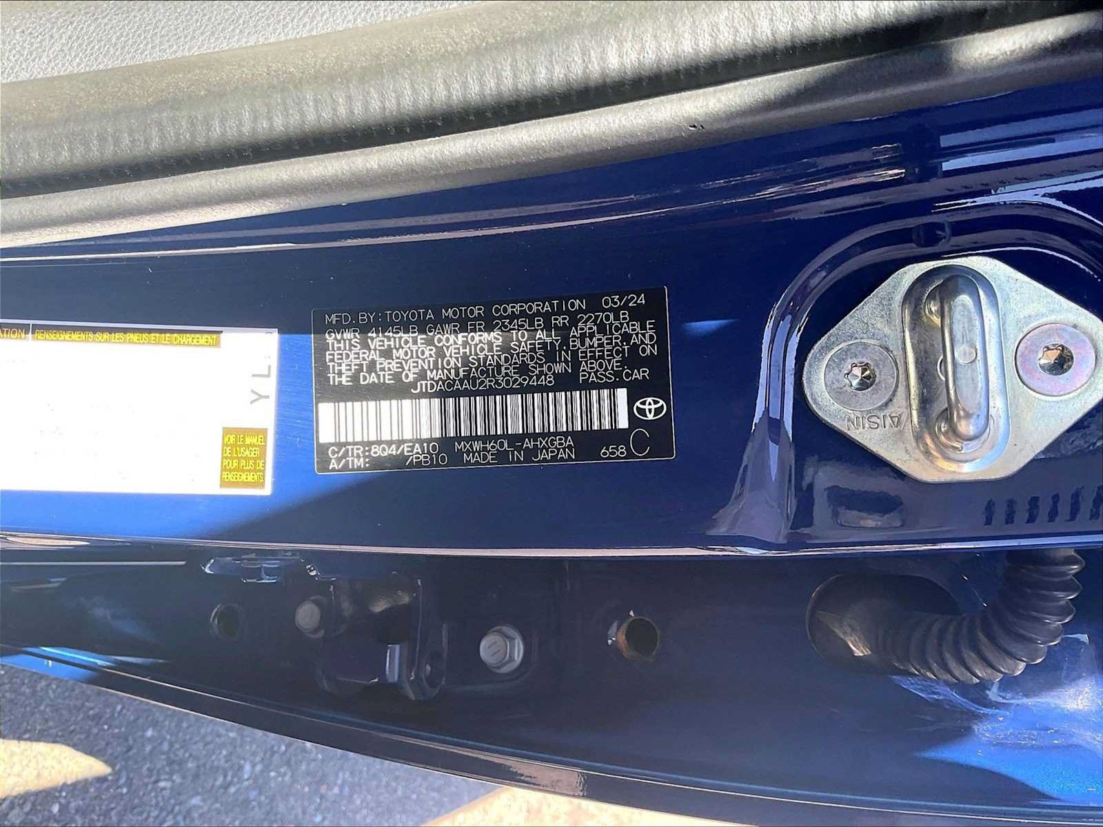 Used 2024 Toyota Prius XLE FWD image 32