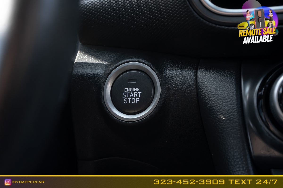 Used 2021 Hyundai Kona Ultimate w/ Cargo Package FWD image 29