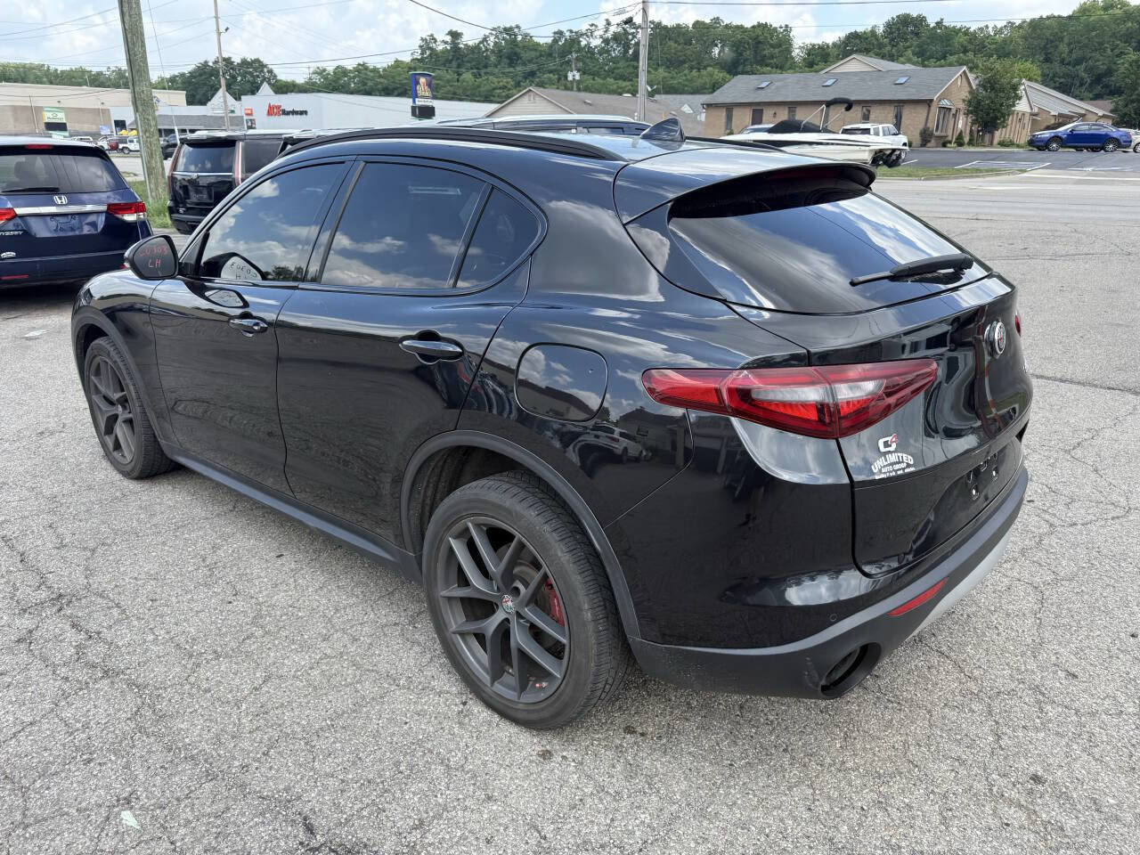 Used 2018 Alfa Romeo Stelvio Sport w/ Quick Order Package 22J Sport image 10