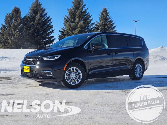 New 2026 Chrysler Pacifica Select AWD/4WD image 1