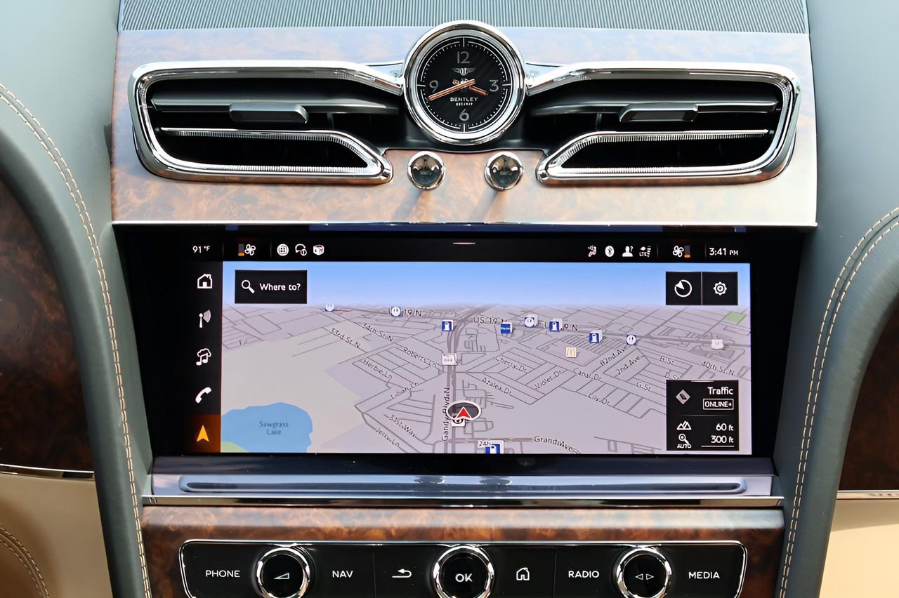 New 2025 Bentley Bentayga image 20