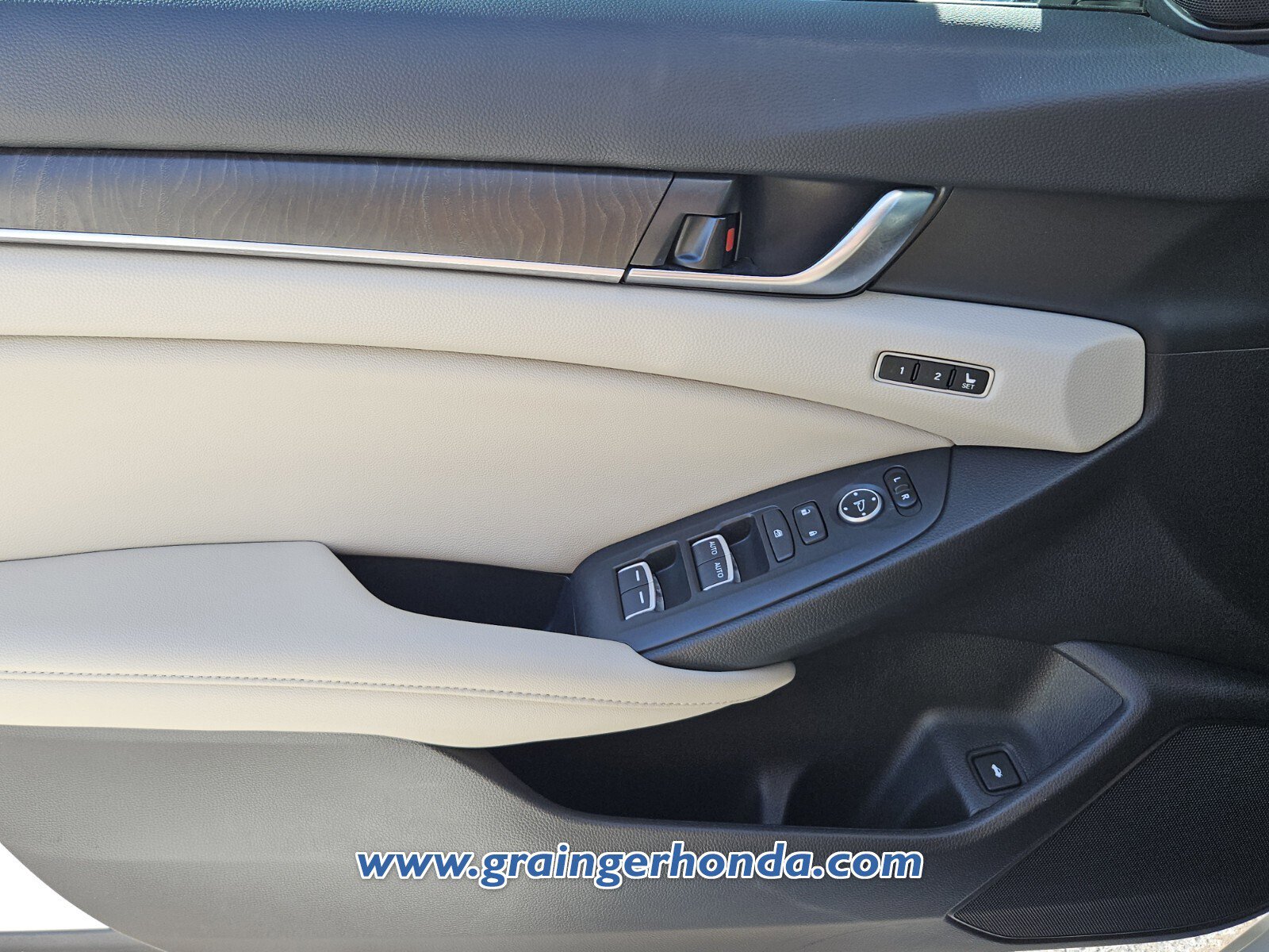 Certified 2022 Honda Accord Touring image 23