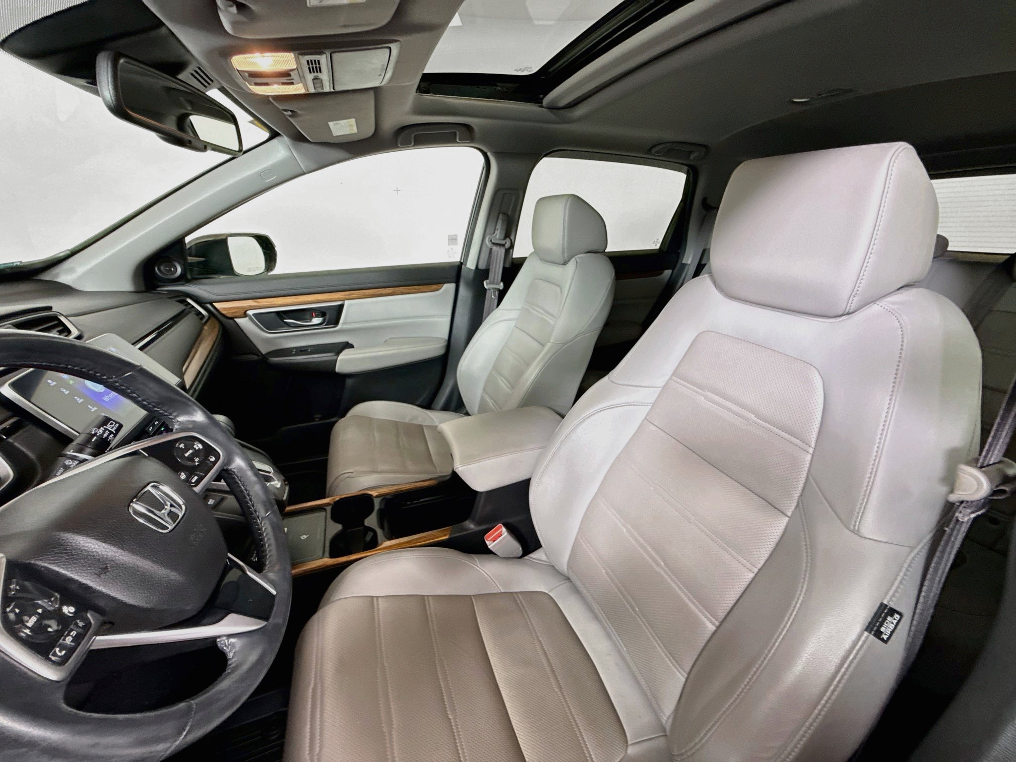 Used 2020 Honda CR-V Touring image 11