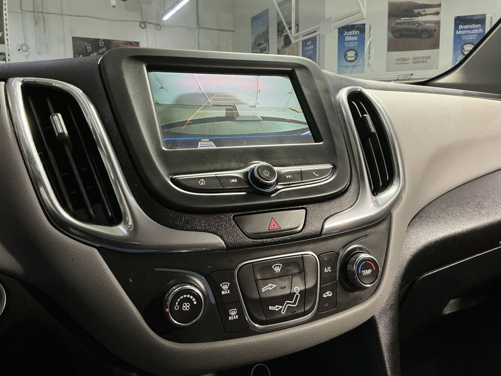 Used 2019 Chevrolet Equinox LS w/ LS Convenience Package image 27