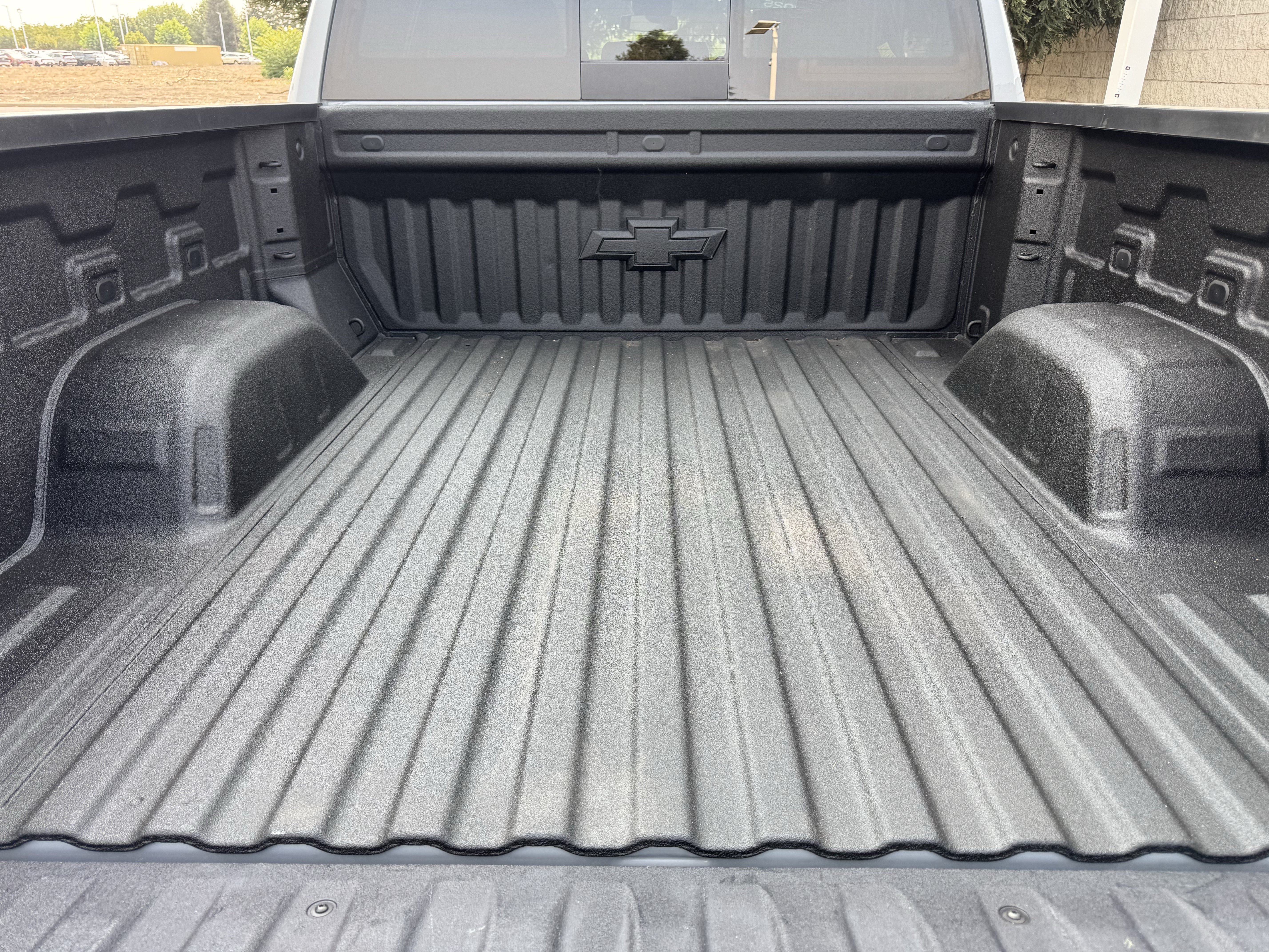 Certified 2025 Chevrolet Silverado 1500 RST AWD/4WD image 21