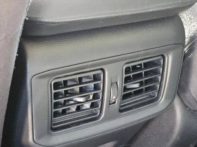 Used 2024 Toyota RAV4 XLE FWD image 15