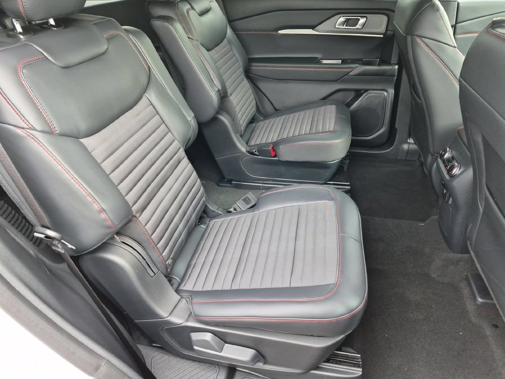 New 2027 Ford Explorer ST-Line w/ Premium Package AWD/4WD image 21