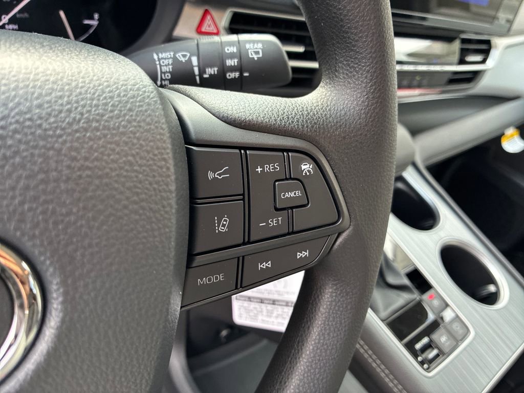 New 2026 Toyota Sienna LE image 25