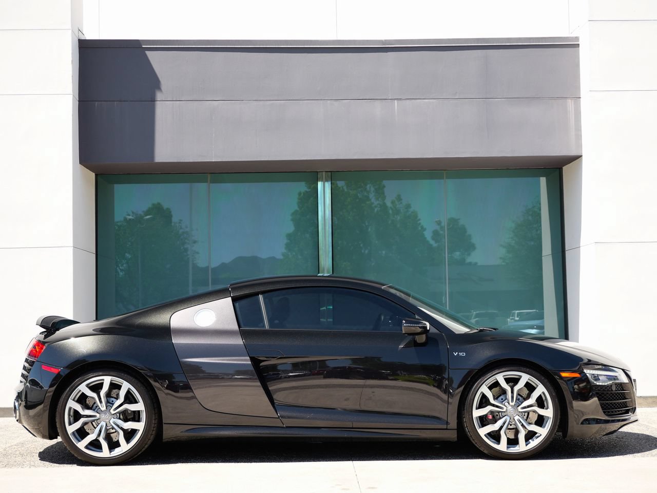 Used 2014 Audi R8 V10 AWD/4WD image 4