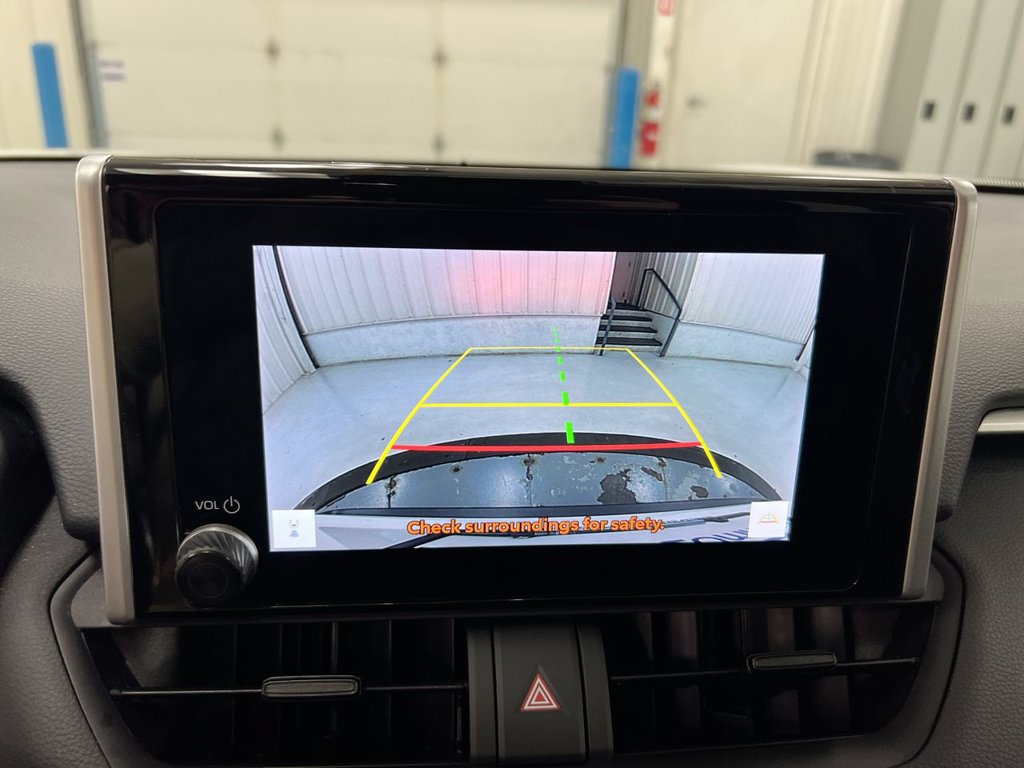 Used 2024 Toyota RAV4 XLE AWD/4WD image 16