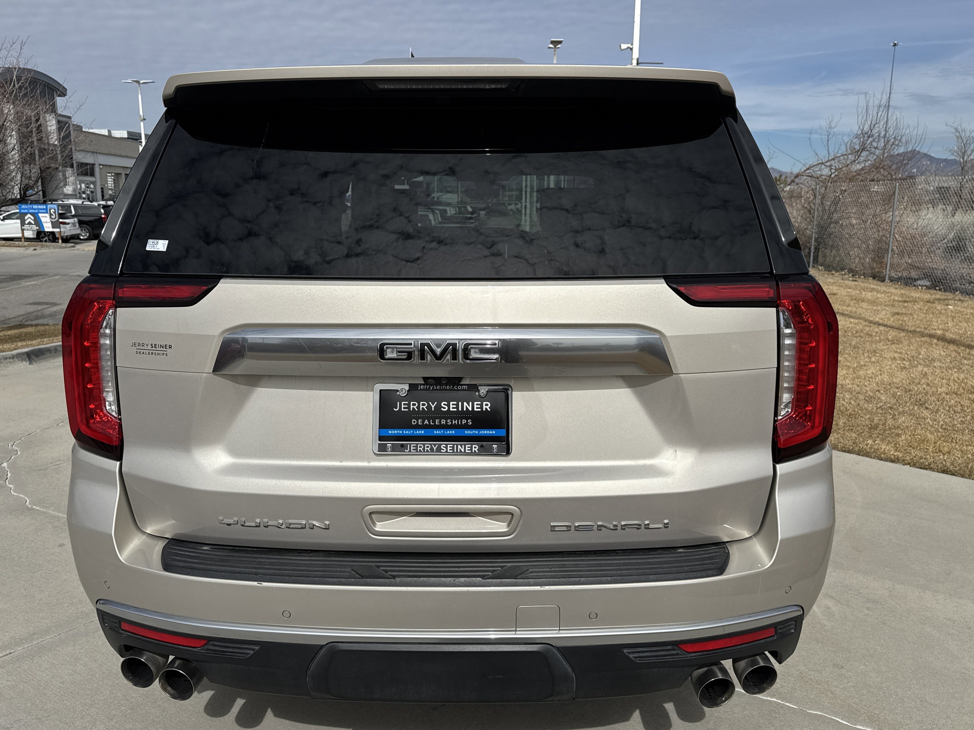 Used 2022 GMC Yukon Denali w/ Denali Ultimate Package image 4