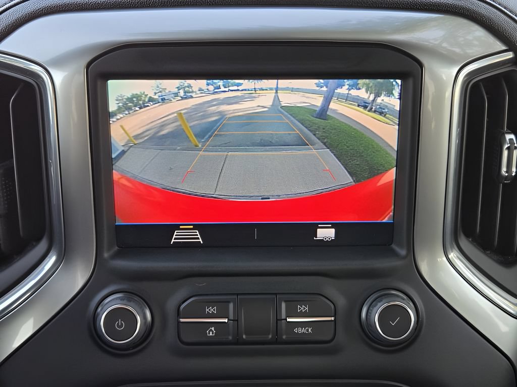 Used 2022 Chevrolet Silverado 1500 LT AWD/4WD image 16