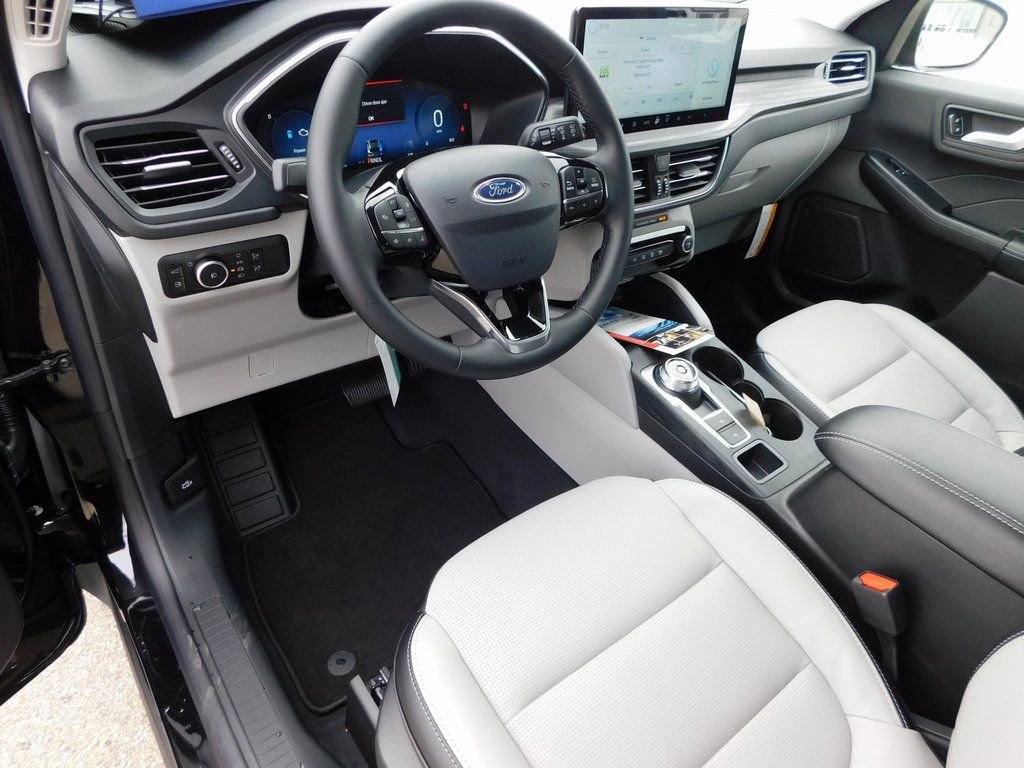 New 2026 Ford Escape Platinum image 14