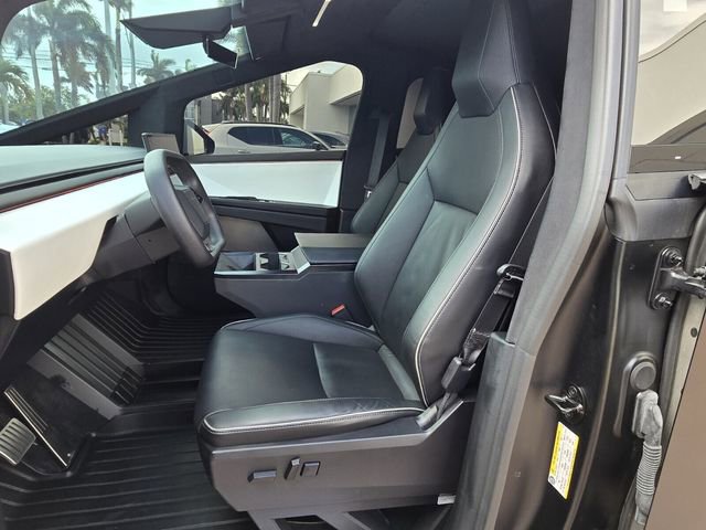 Used 2024 Tesla Cybertruck AWD Crew Cab image 11