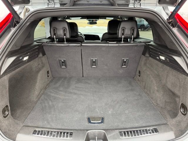 Used 2025 Cadillac XT4 Premium Luxury image 15