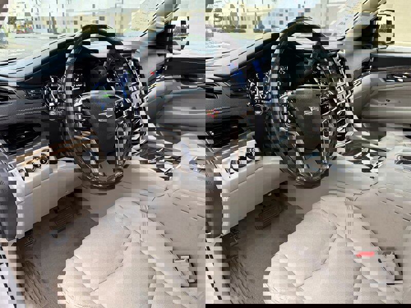 Used 2019 Cadillac Escalade ESV Luxury image 10