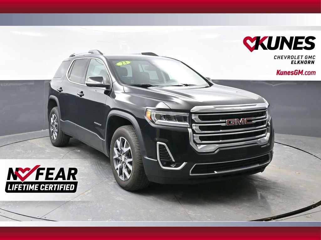 Used 2023 GMC Acadia SLT image 1