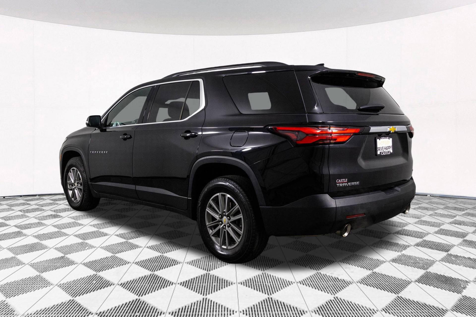Used 2023 Chevrolet Traverse LT image 11