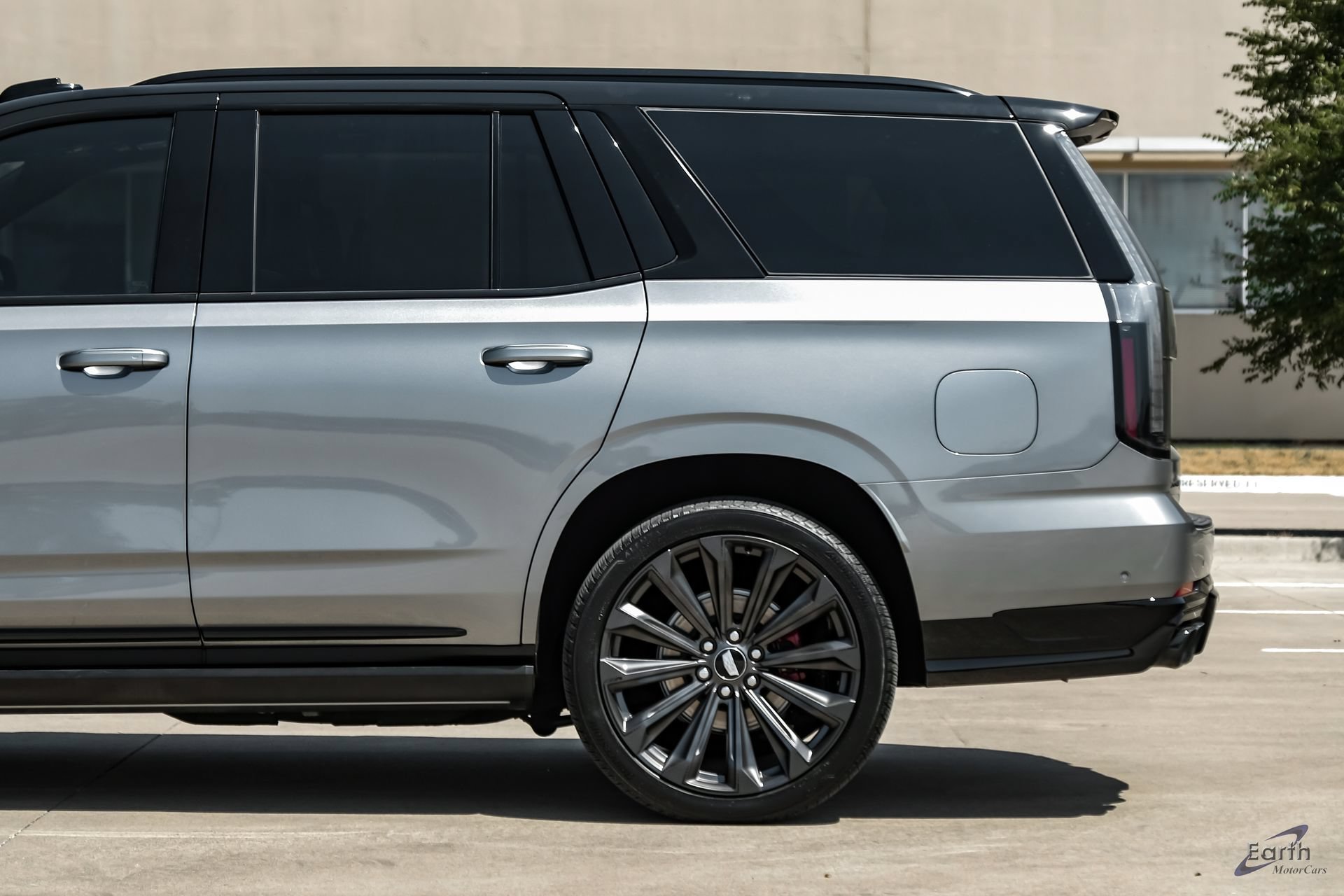 Used 2025 Cadillac Escalade V w/ LPO, Floor Liner Package AWD/4WD image 8