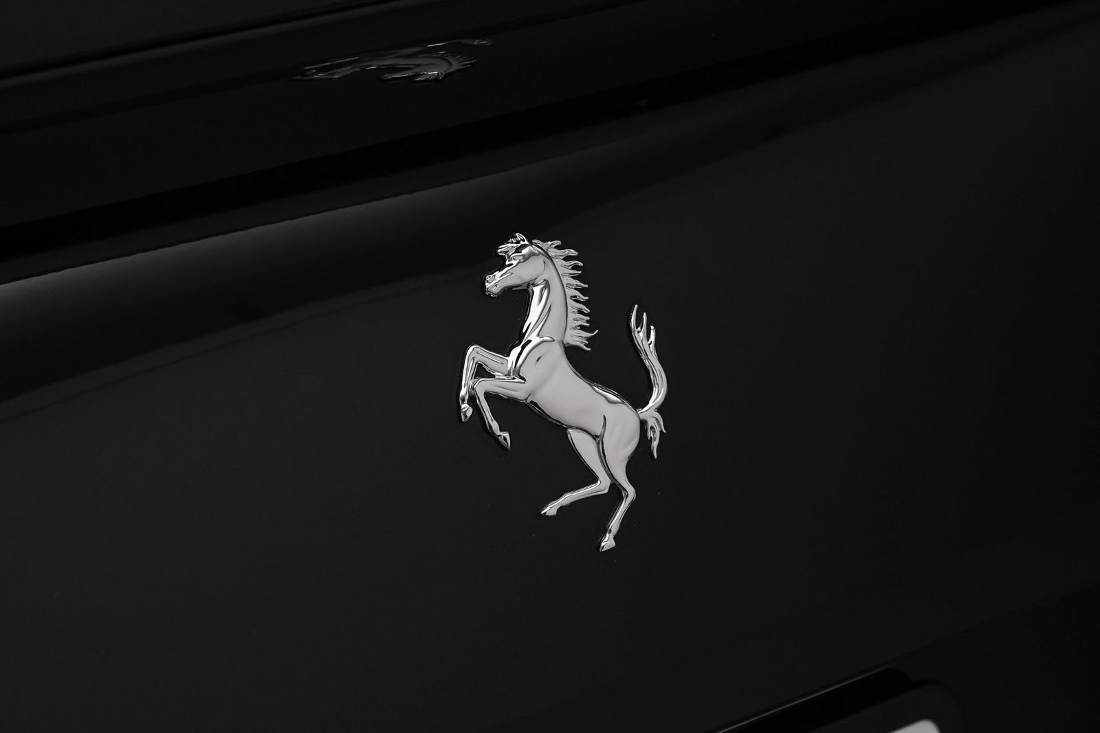Used 2018 Ferrari 812 Superfast RWD image 43