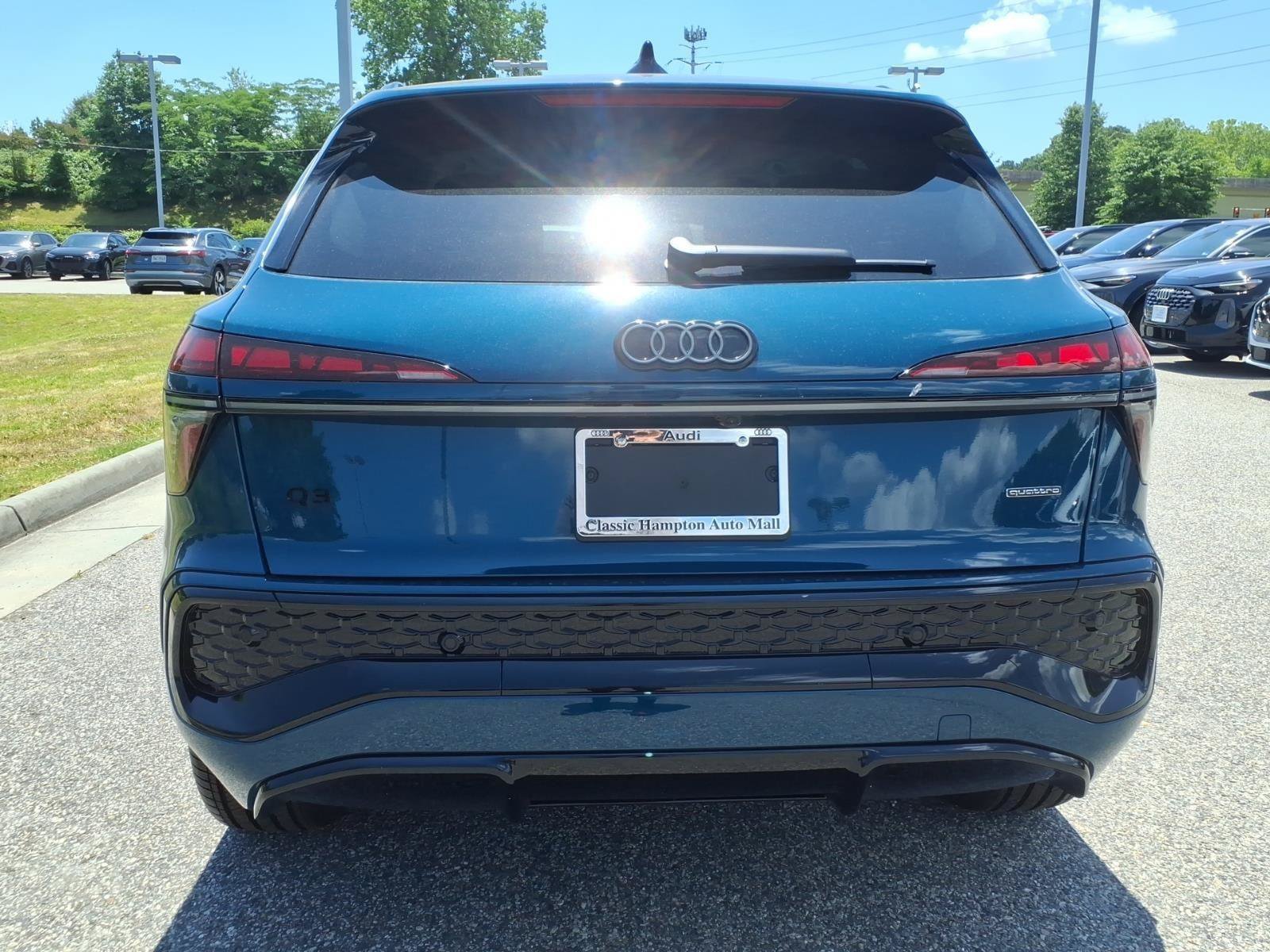 New 2026 Audi Q3 quattro 2.0T AWD/4WD image 7