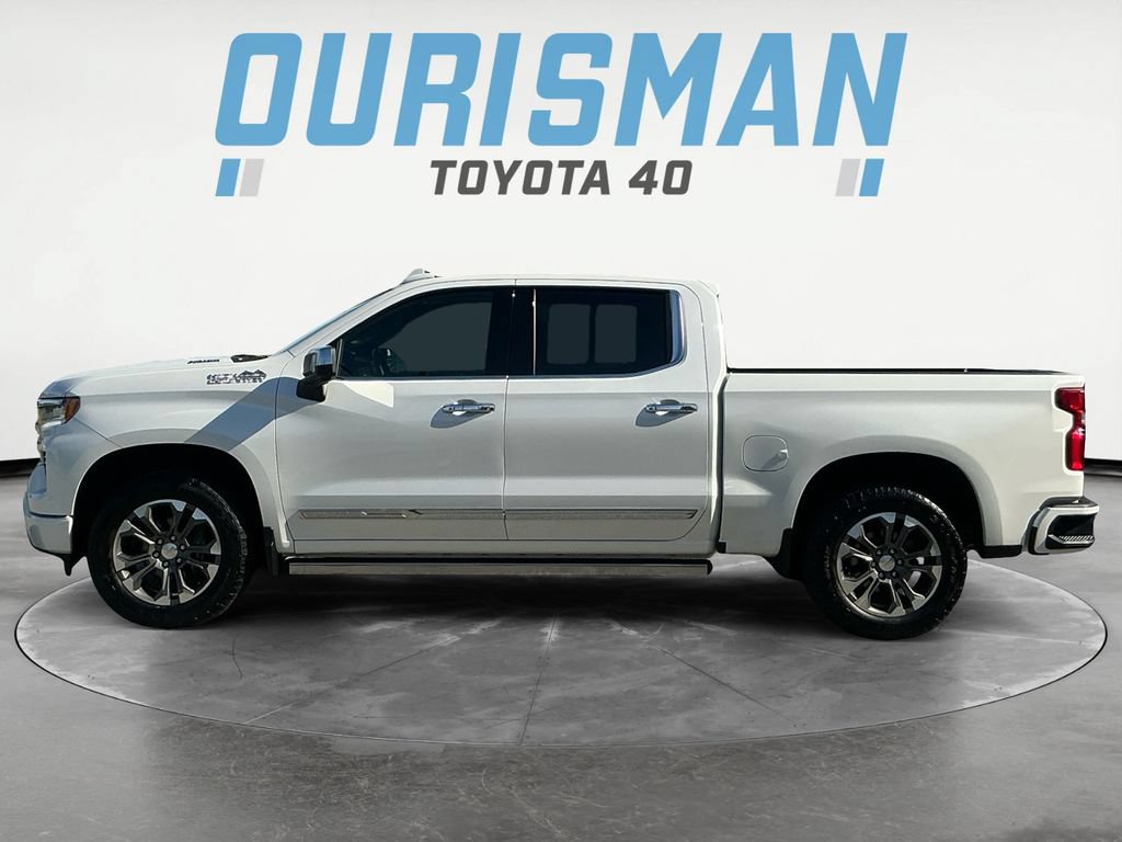 Used 2025 Chevrolet Silverado 1500 High Country w/ Technology Package AWD/4WD image 4